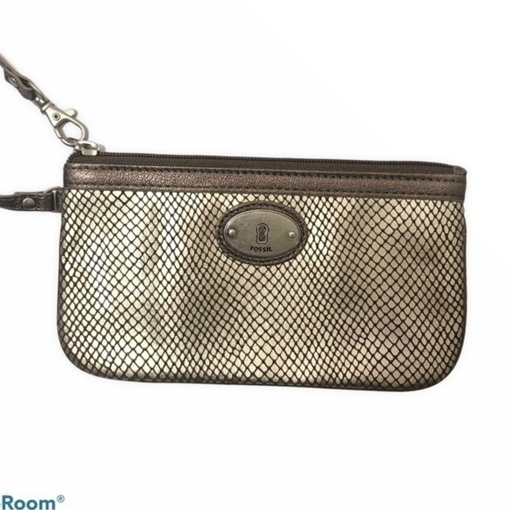Fossil wristlet bag